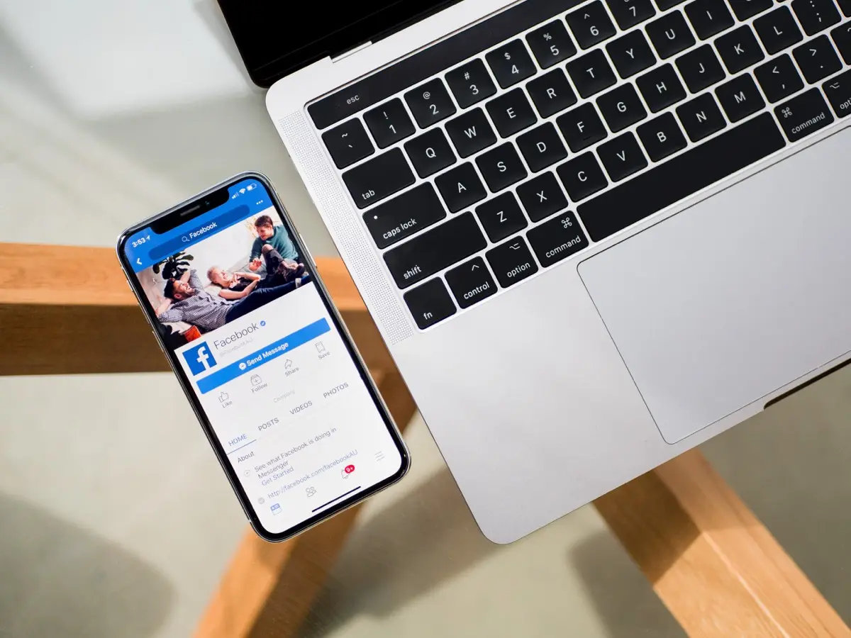 Pubblicare gli articoli automaticamente su Facebook